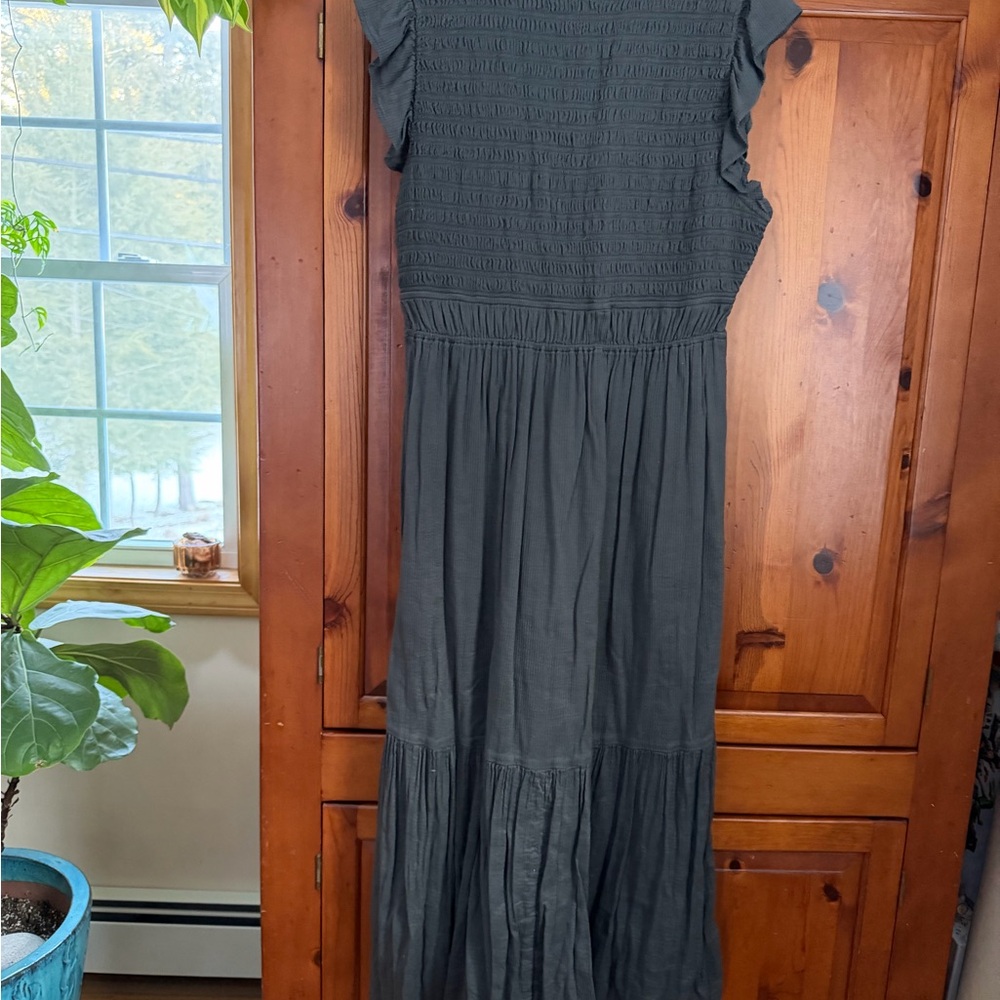 Quince Charcoal Maxi Dress - Picture 3 of 4